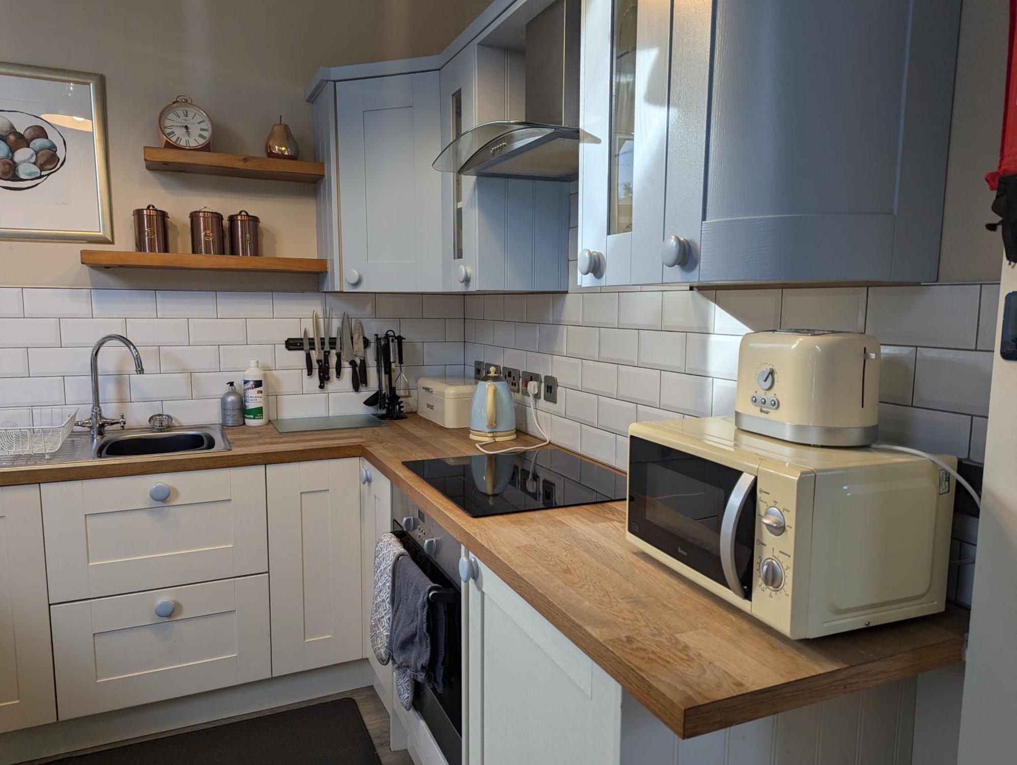 The Coach House Apartment At Cefn Tilla Court, Usk Ngoại thất bức ảnh
